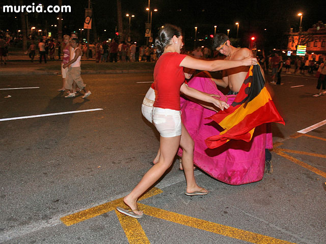 Cerca de 15.000 murcianos celebran la Eurocopa en la Plaza Circular - 70