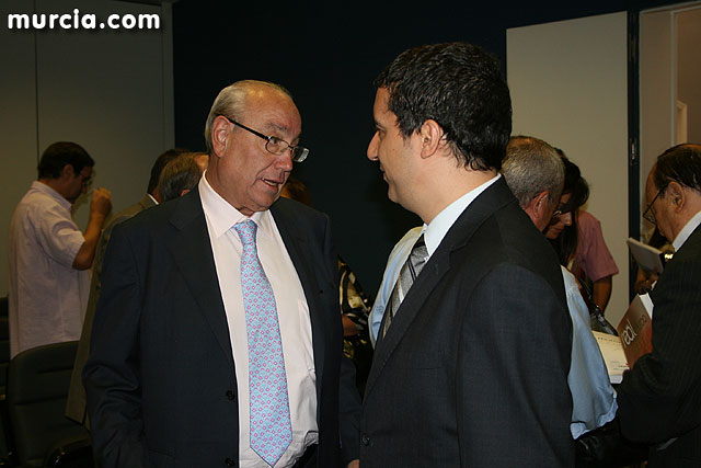 El periodista Ibarra presenta su libro 