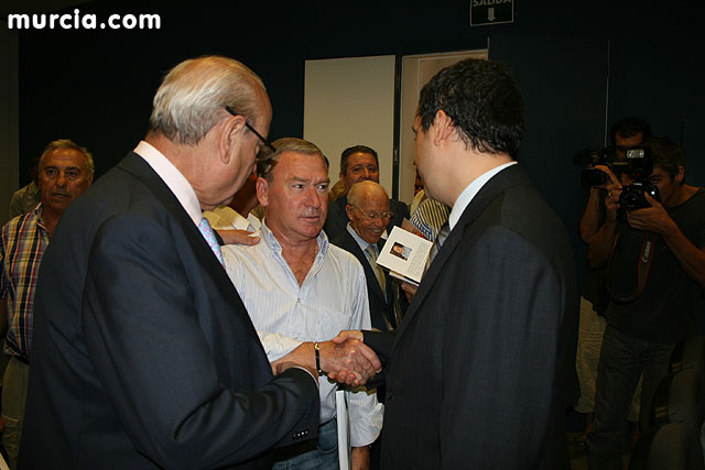 El periodista Ibarra presenta su libro 