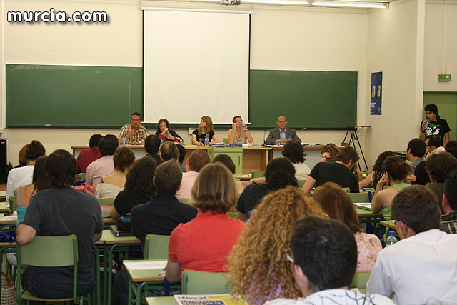 Debate sobre las elecciones europeas en la facultad de Letras de la UMU - 67