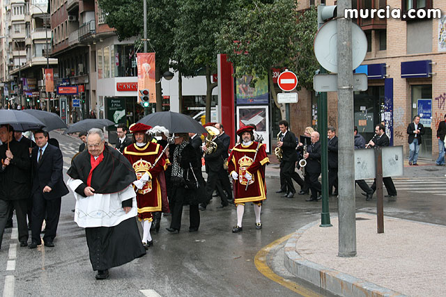 Miles de murcianos reciben a la Fuensanta en la Iglesia del Carmen - 24
