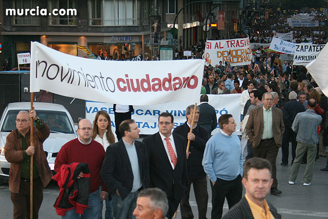Cientos de miles de personas se manifiestan en Murcia a favor del trasvase - 222