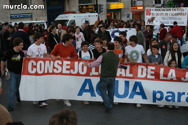 Cientos de miles de personas se manifiestan en Murcia a favor del trasvase - 233