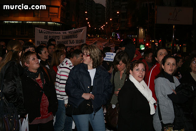 Cientos de miles de personas se manifiestan en Murcia a favor del trasvase - 293