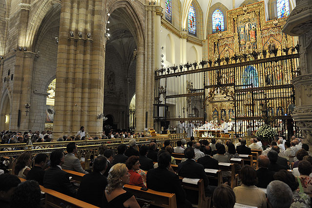 Toma de posesin del nuevo obispo de la dicesis de Cartagena, Jos Manuel Lorca Planes, en la Catedral de Murcia - 300