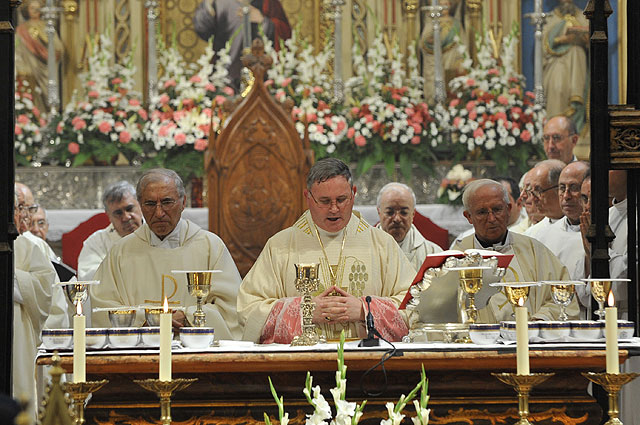 Toma de posesin del nuevo obispo de la dicesis de Cartagena, Jos Manuel Lorca Planes, en la Catedral de Murcia - 310