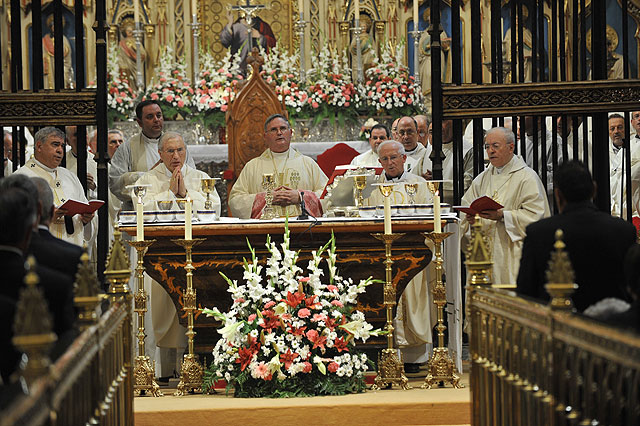 Toma de posesin del nuevo obispo de la dicesis de Cartagena, Jos Manuel Lorca Planes, en la Catedral de Murcia - 316