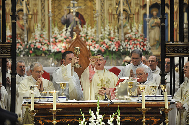 Toma de posesin del nuevo obispo de la dicesis de Cartagena, Jos Manuel Lorca Planes, en la Catedral de Murcia - 324
