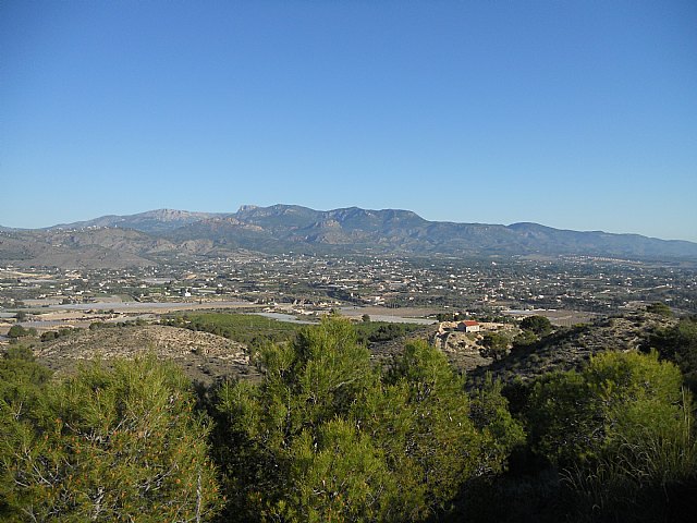 Ruta de senderismo y visita guiada por los arquelogos al Yacimiento Argrico de la Bastida - 51