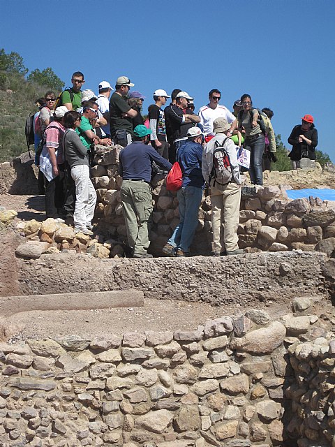 Ruta de senderismo y visita guiada por los arquelogos al Yacimiento Argrico de la Bastida - 184