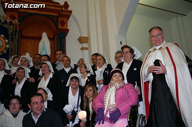 Procesin Virgen de Lourdes y bendicin del retablo - 111