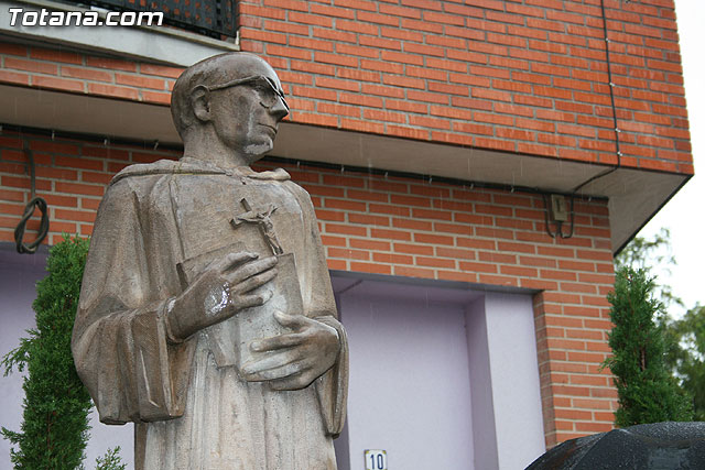 Inauguran una escultura que rinde homenaje a la orden capuchina de Totana - 44