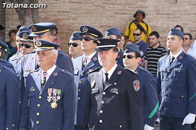 Misa da del Pilar y acto institucional de homenaje a la bandera de Espaa - 2010 - 40