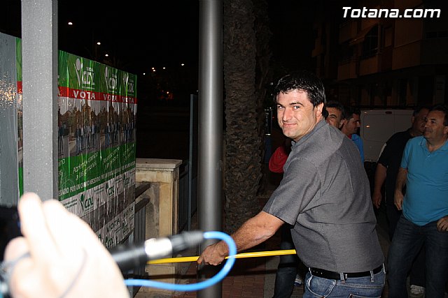 Pegada de carteles. Inicio campaa elecciones mayo 2011 - 82