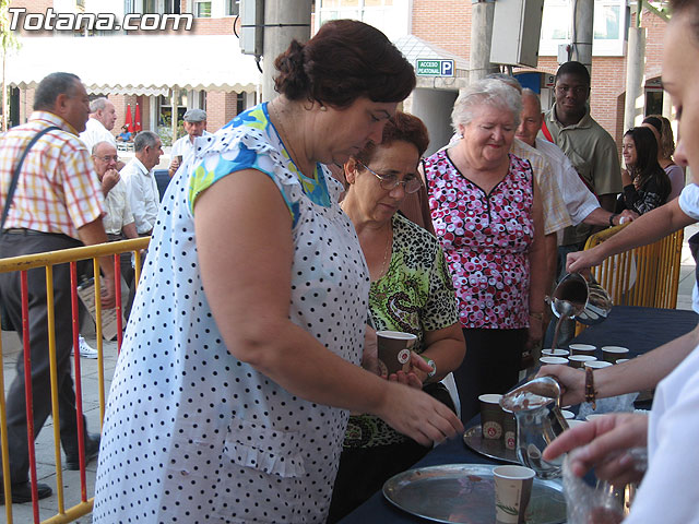 Tradicional desayuno de chocolate y bollos en la plaza Balsa Vieja - 144