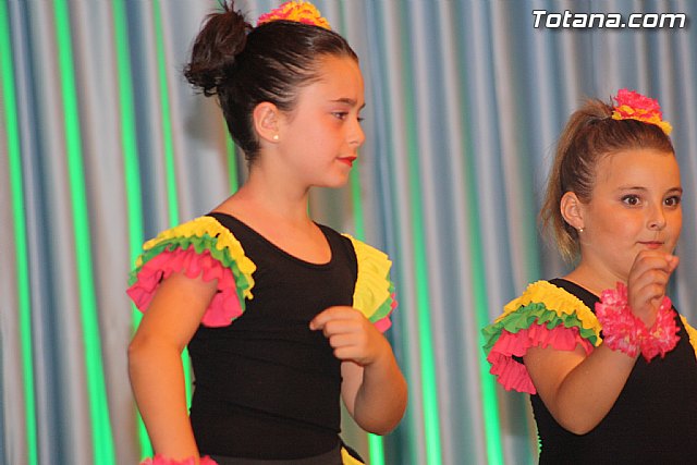 Clausura de la Escuela Deportiva Municipal de Danza 2011 - 428