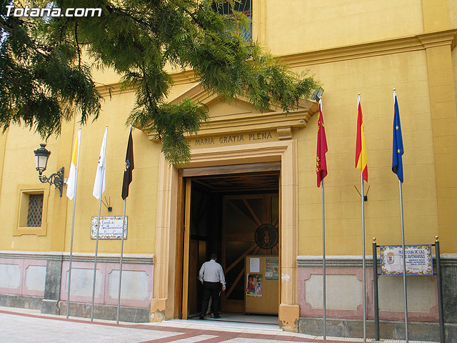 La Guardia Civil celebr la festividad de su patrona la Virgen del Pilar - Totana 2007 - 1