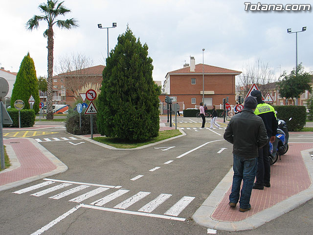 EL PARQUE DE EDUCACIN VIAL DE TOTANA RECIBE DE TRFICO UN TOTAL DE 7 KARTS ELCTRICOS, 6 CICLOMOTORES Y 20 BICICLETAS - 20