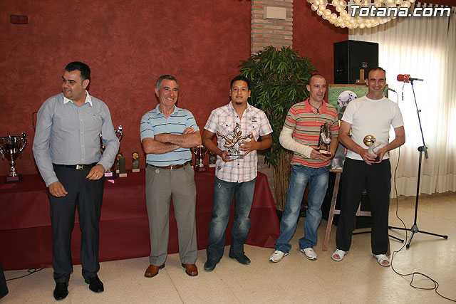 Entrega de trofeos del campeonato local de ftbol de empresas Juega Limpio - 85