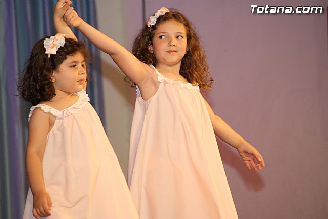 La Escuela de Danza Manoli Cnovas clausura el curso con un espectacular festival - 43