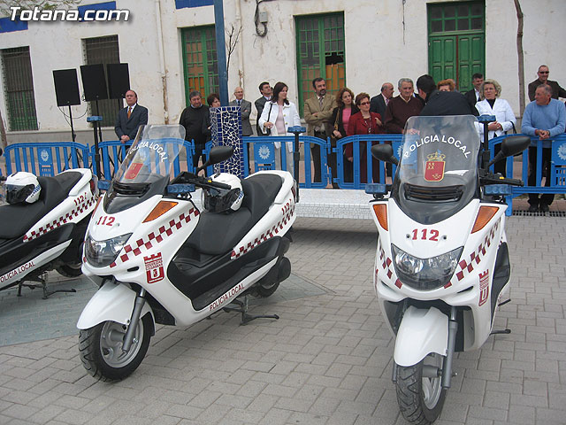 Valcrcel entrega a los ayuntamientos los vehculos para las Unidades Especiales de Seguridad Ciudadana - 85