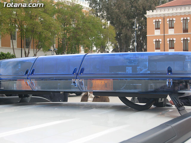 Valcrcel entrega a los ayuntamientos los vehculos para las Unidades Especiales de Seguridad Ciudadana - 106