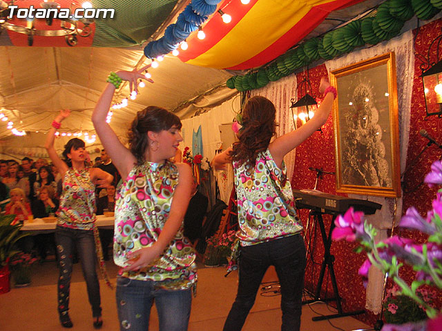 EL AMBIENTE ROCIERO LLEN EL RECINTO FERIAL. TOTANA 21 ABRIL 2007 - 108