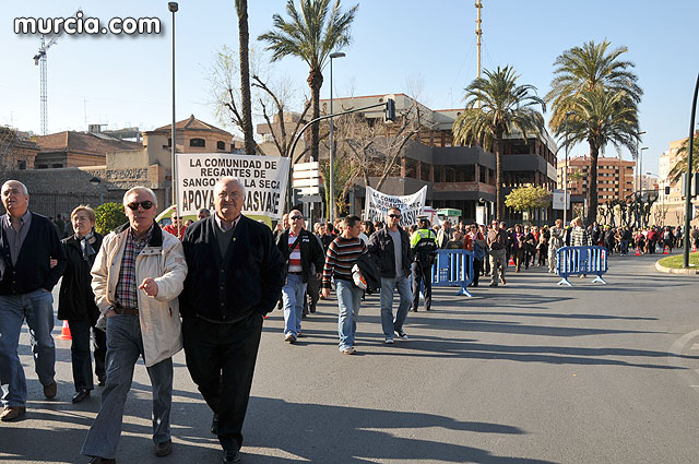 Cientos de miles de personas se manifiestan en Murcia a favor del trasvase - 63