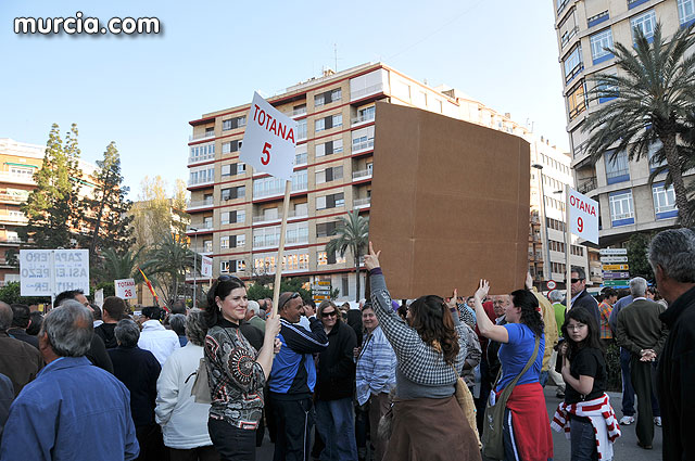 Cientos de miles de personas se manifiestan en Murcia a favor del trasvase - 70