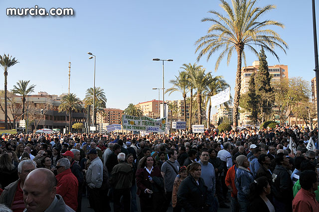Cientos de miles de personas se manifiestan en Murcia a favor del trasvase - 94