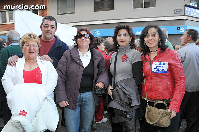 Cientos de miles de personas se manifiestan en Murcia a favor del trasvase - 108