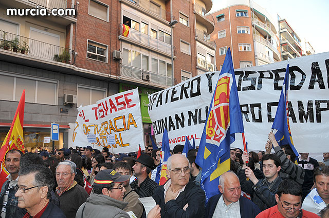 Cientos de miles de personas se manifiestan en Murcia a favor del trasvase - 128