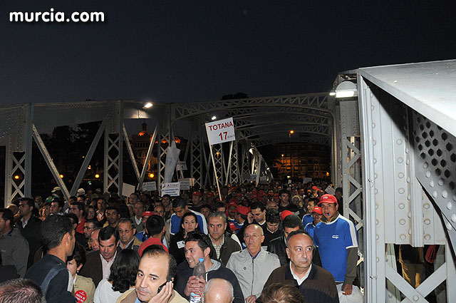 Cientos de miles de personas se manifiestan en Murcia a favor del trasvase - 450