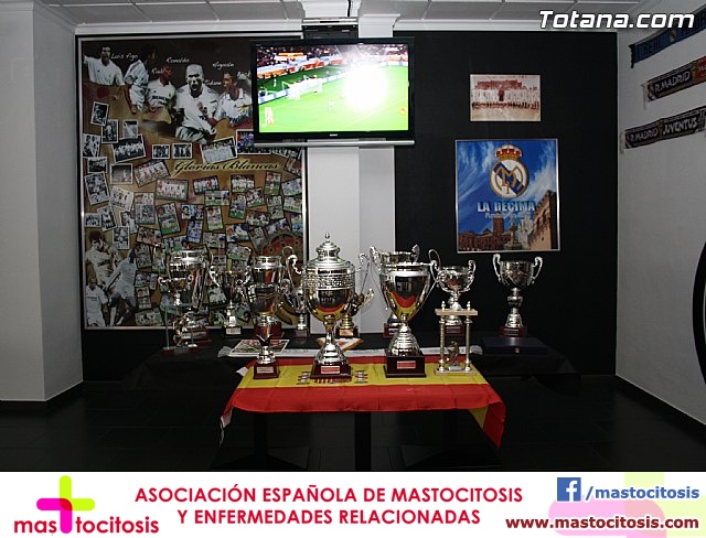 Ex futbolistas visitaron la sede de la Peña Madridista “La Décima”  - 6