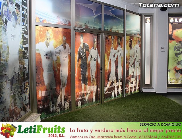 Ex futbolistas visitaron la sede de la Peña Madridista “La Décima”  - 13