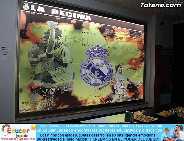 Ex futbolistas visitaron la sede de la Peña Madridista “La Décima”  - 14