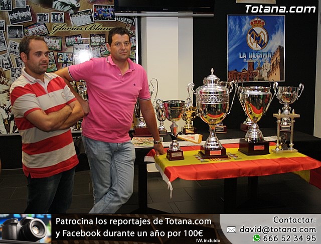 Ex futbolistas visitaron la sede de la Peña Madridista “La Décima”  - 47