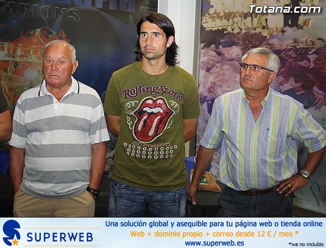 Ex futbolistas visitaron la sede de la Peña Madridista “La Décima”  - 51