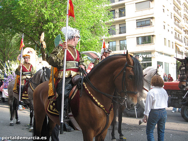 El desfile ‘Murcia en Primavera’ recorri las calles de la ciudad de Murcia - 24