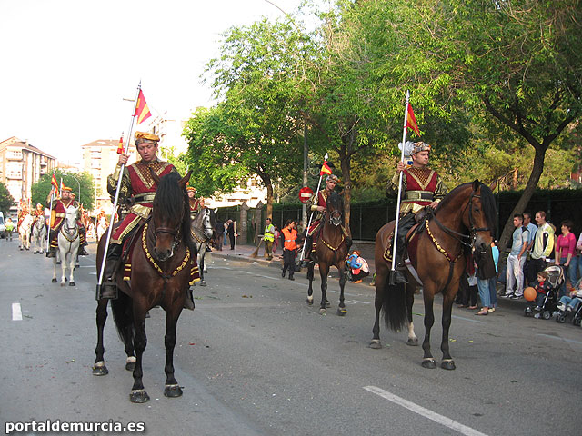 El desfile ‘Murcia en Primavera’ recorri las calles de la ciudad de Murcia - 148
