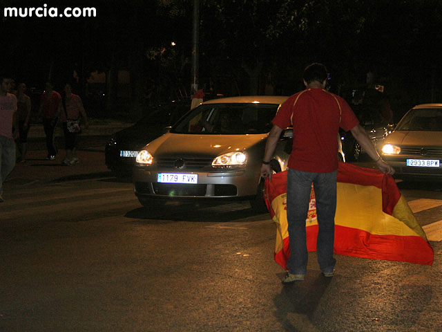 Cerca de 15.000 murcianos celebran la Eurocopa en la Plaza Circular - 3