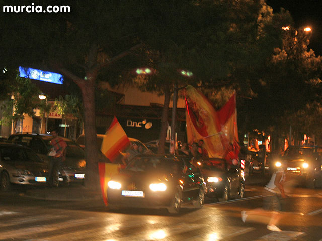 Cerca de 15.000 murcianos celebran la Eurocopa en la Plaza Circular - 10