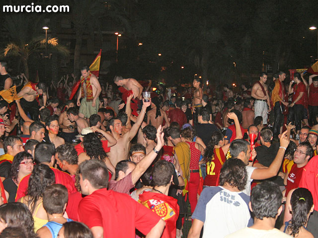 Cerca de 15.000 murcianos celebran la Eurocopa en la Plaza Circular - 75