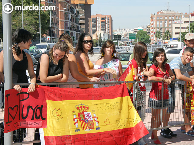 Murcia recibe a la campeona de Europa con pasin y cnticos a Iker Casillas - 5