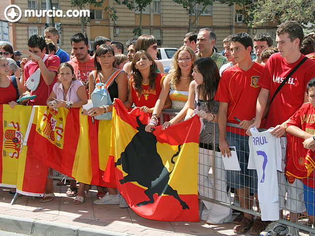 Murcia recibe a la campeona de Europa con pasin y cnticos a Iker Casillas - 34