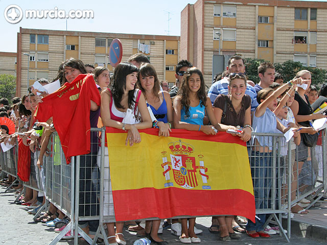 Murcia recibe a la campeona de Europa con pasin y cnticos a Iker Casillas - 40