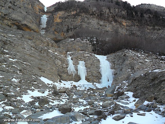 Escalada en cascadas de hielo. Pirineos, Bielsa, Valle de Pineta - 134