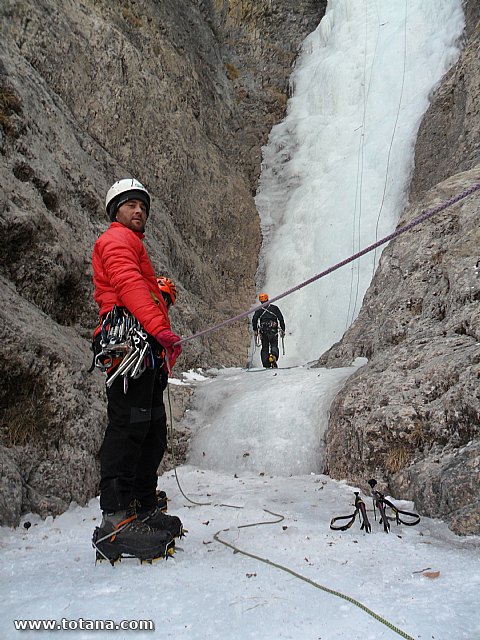Escalada en cascadas de hielo. Pirineos, Bielsa, Valle de Pineta - 167