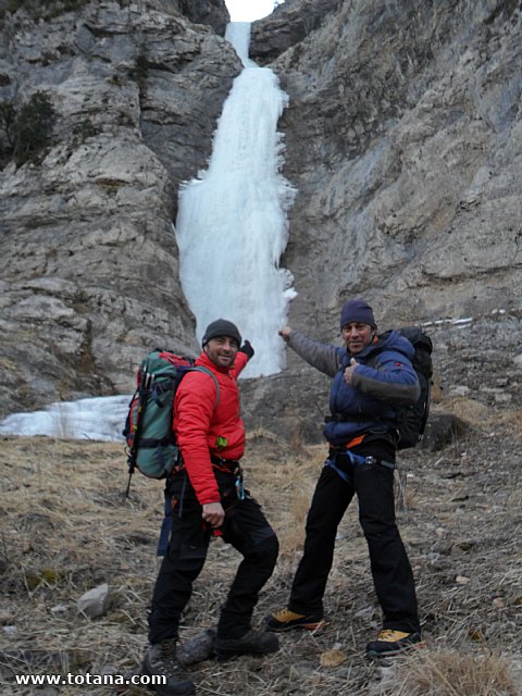 Escalada en cascadas de hielo. Pirineos, Bielsa, Valle de Pineta - 181