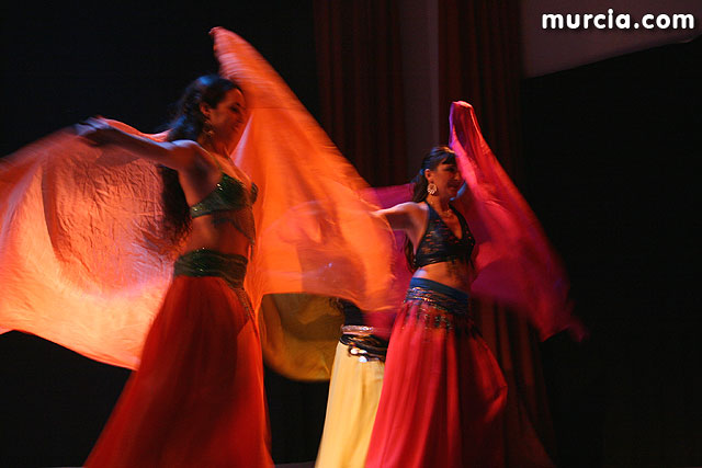 Danza Oriental. Espectculo Al Bidaya, de la compaña Zaar - 18